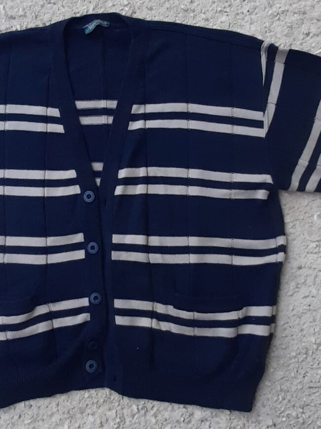ΜΑΚΡΥΜΑΝΙΚΗ OVERSIZE ΠΛΕΚΤΗ ΖΑΚΕΤΑ ΜΕ ΤΣΕΠΕΣ