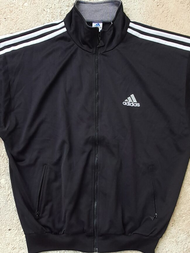 ADIDAS ΑΘΛΗΤΙΚΗ ΚΟΝΤΟΜΑΝΙΚΗ ΖΑΚΕΤΑ ΜΕ ΤΣΕΠΕΣ ΚΑΙ ΛΑΣΤΙΧΟ ΣΤΗΝ ΜΕΣΗ