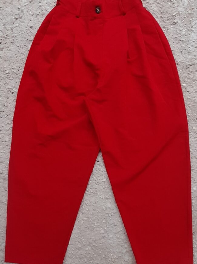 ΚΑΠΡΙ BAGGY ΠΑΝΤΕΛΟΝΑ ΜΕ ΤΣΕΠΕΣ KAI ΛΑΣΤΙΧΟ ΣΤΗΝ ΜΕΣΗ